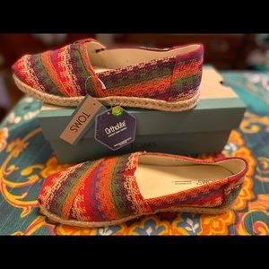 9M Striped multi color TOMS espadrilles